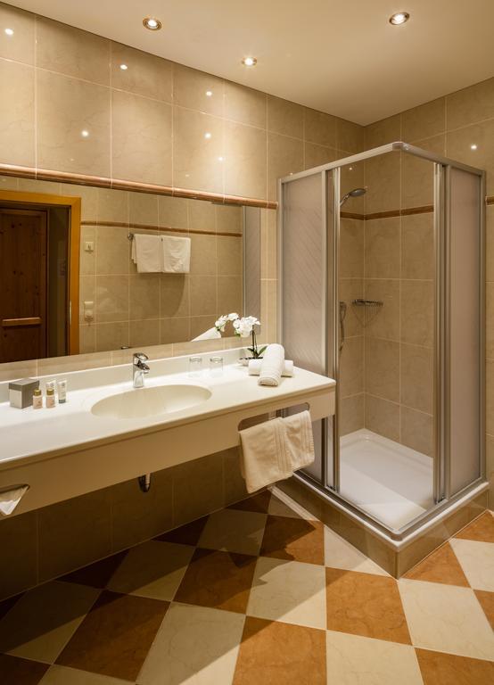Superior Hotel Panorama Obertauern Phòng bức ảnh